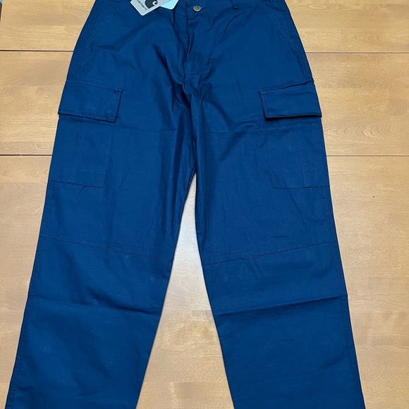Navy Blue Carhartt Cargo Pants - Picture 4 of 4